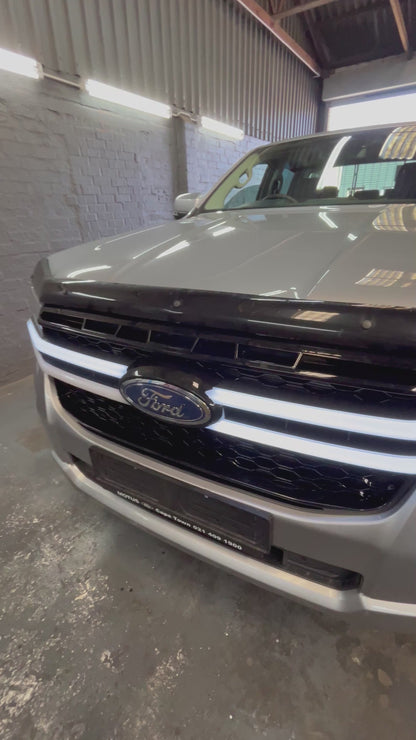 Ford Ranger Next Gen T9 Centre bar LED Grill Gloss Black with Top LED (Super White)